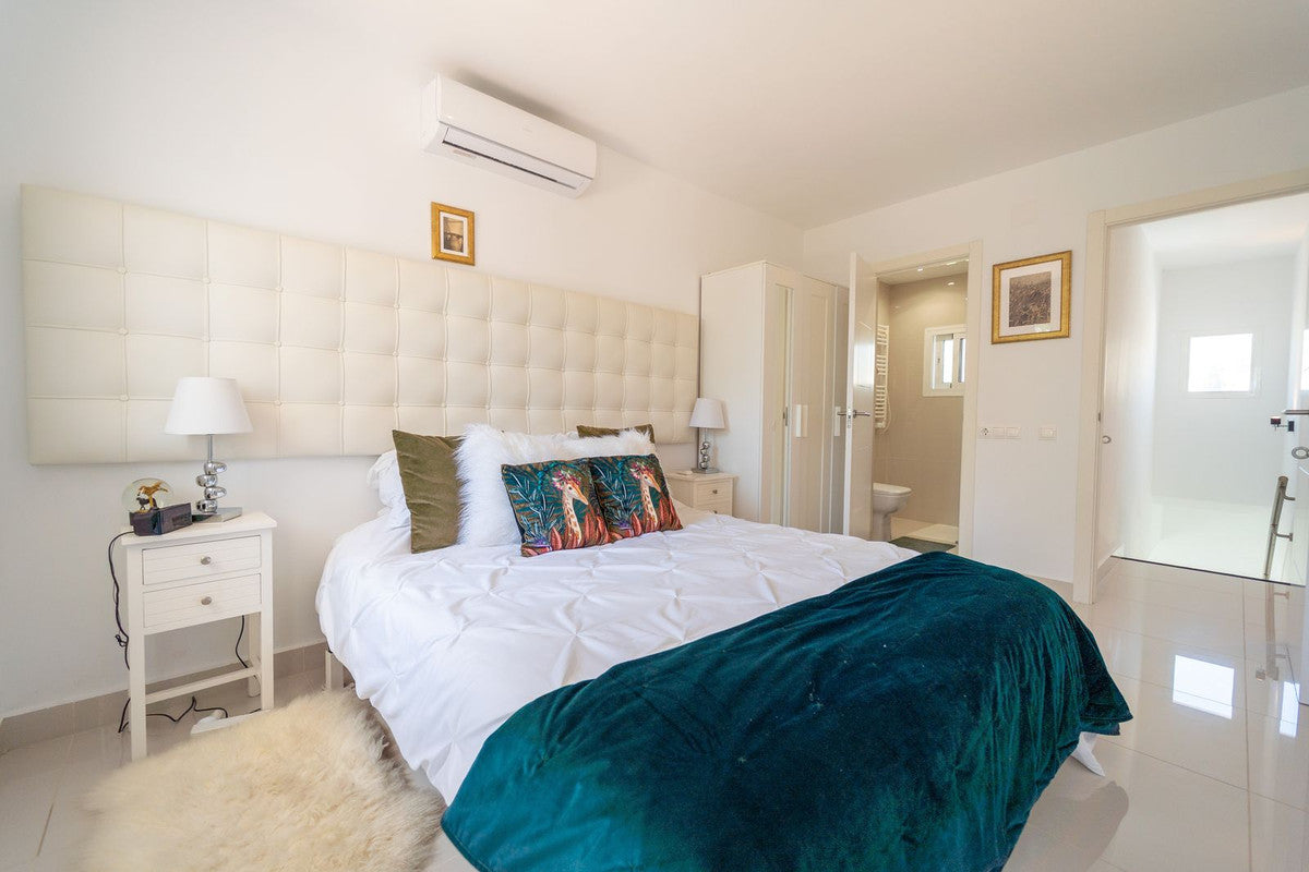 3 Bedroom Villa, Calahonda, Mijas Costa