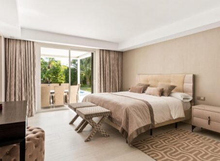 Stunning Villa for sale, in Las Brisas, Marbella