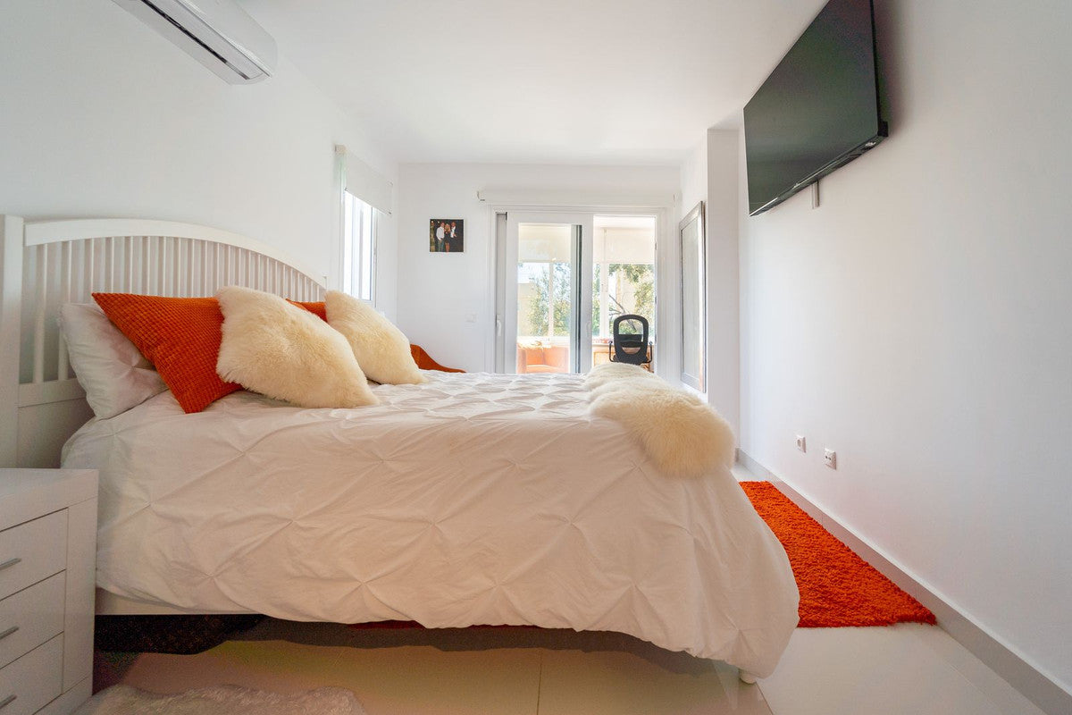 3 Bedroom Villa, Calahonda, Mijas Costa