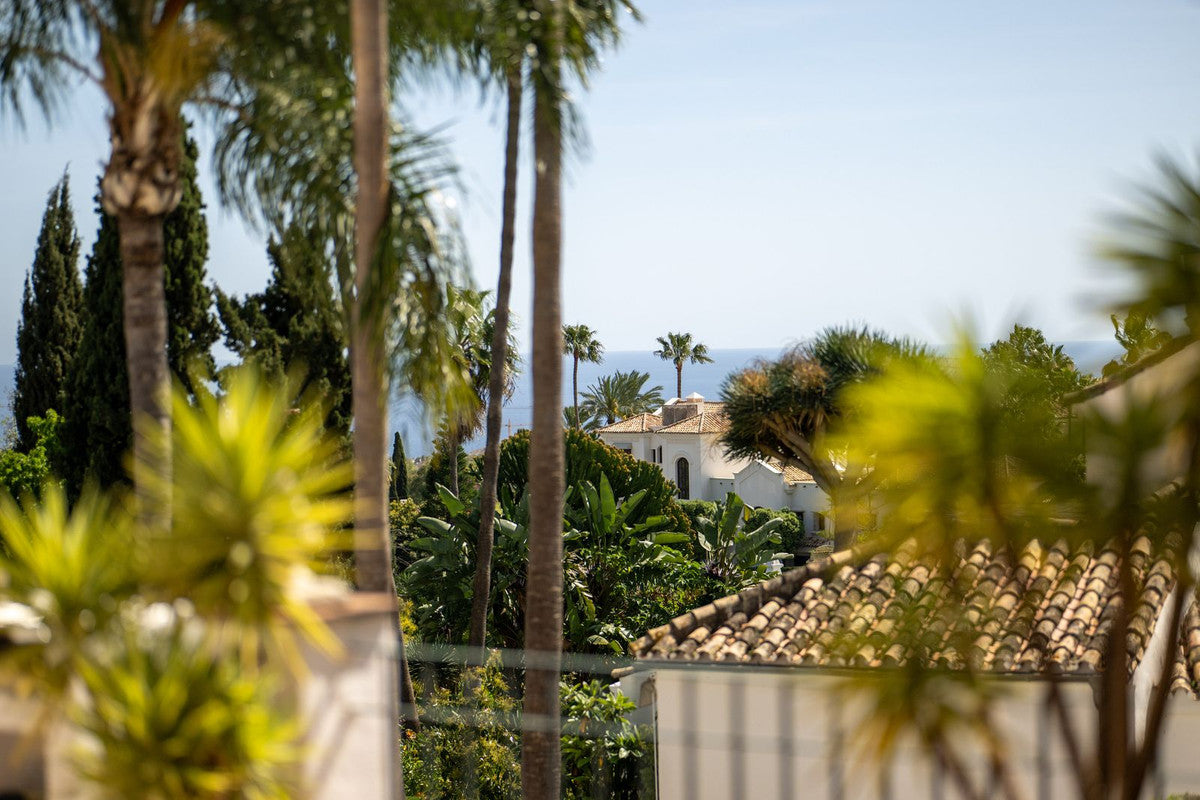 4 Bedroom Villa, Marbella's Golden Mile