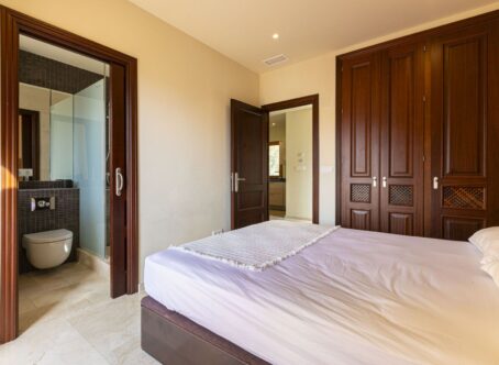 Two Bedroom Apartment in Nueva Andalucia, Marbella