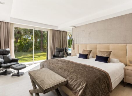 Stunning Villa for sale, in Las Brisas, Marbella