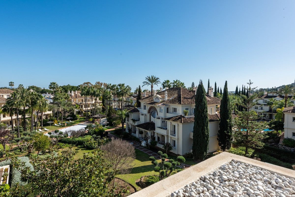 3 Bedroom Penthouse Apartment, Nueva Andalucia