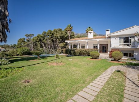 Beautiful Villa, in Marbella Town