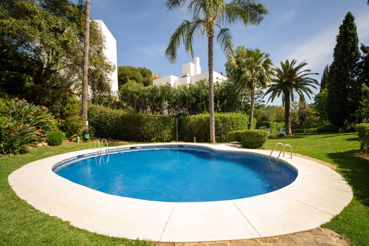 4 Bedroom Villa, Marbella's Golden Mile