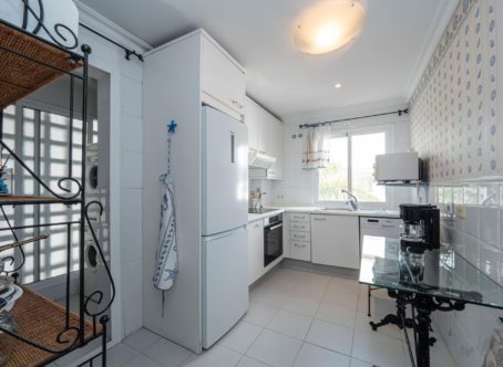 Front Line Beach Apartment, Marbella