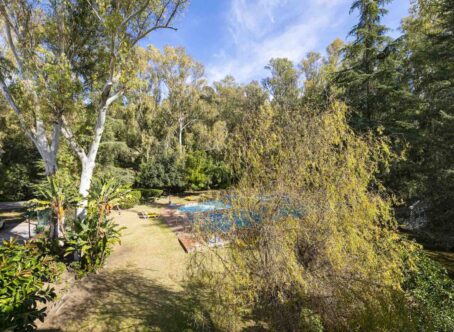 Two Bedroom Apartment in Nueva Andalucia, Marbella