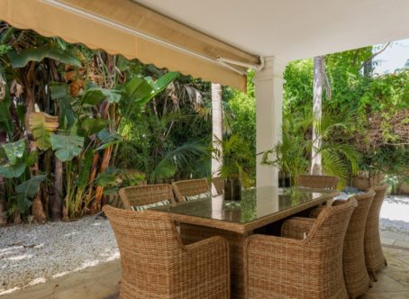 Beautiful 5 Bedroom Villa, in Nueva Andalucia