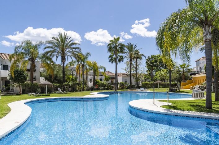 Apartment for sale, in Nueva Andalucia