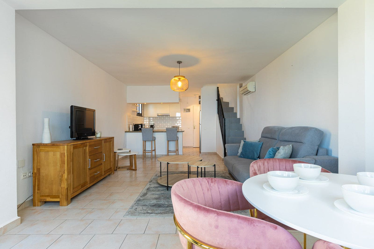 1 Bedroom Sea View Apartment, Calahonda