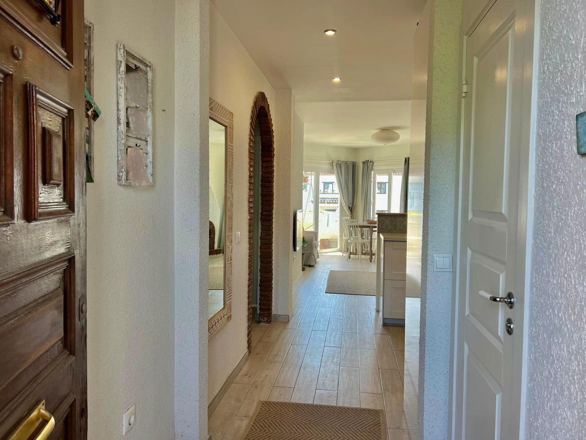 2 Bedroom Apartment in Calahonda