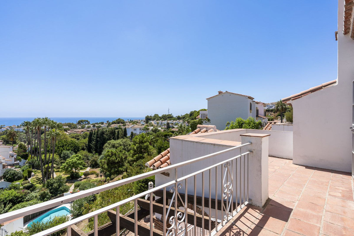 5 Bedroom Sea View Townhouse, in Calahonda, Mijas Costa