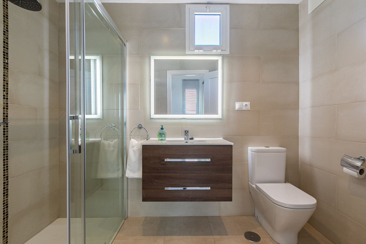 1 Bedroom Sea View Apartment, Calahonda