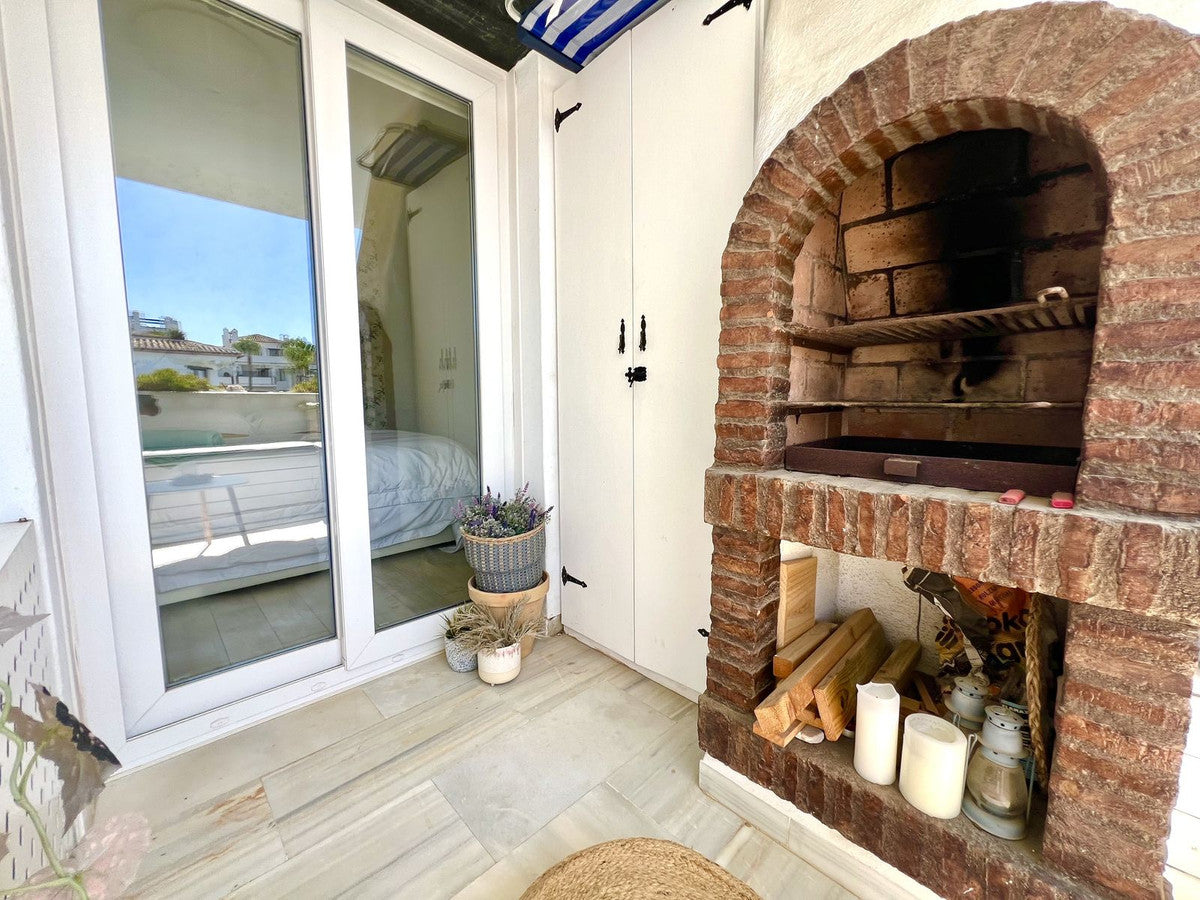 2 Bedroom Apartment in Calahonda