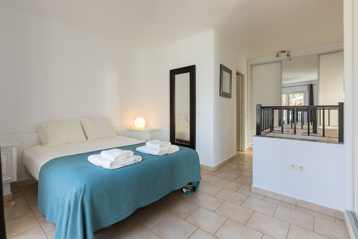 1 Bedroom Sea View Apartment, Calahonda