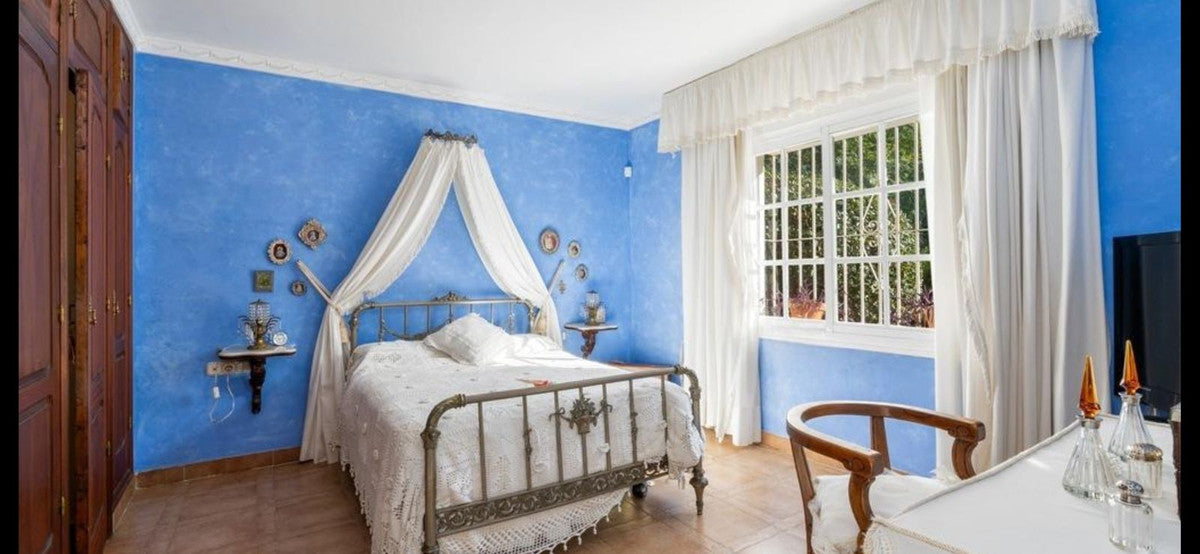 Traditional Villa in El Rosario, Marbella