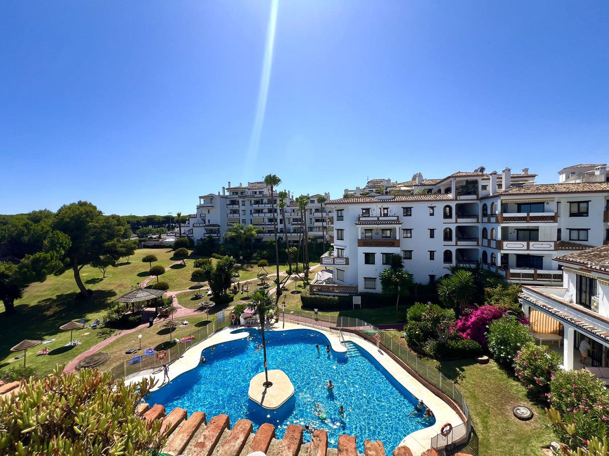 2 Bedroom Apartment in Calahonda