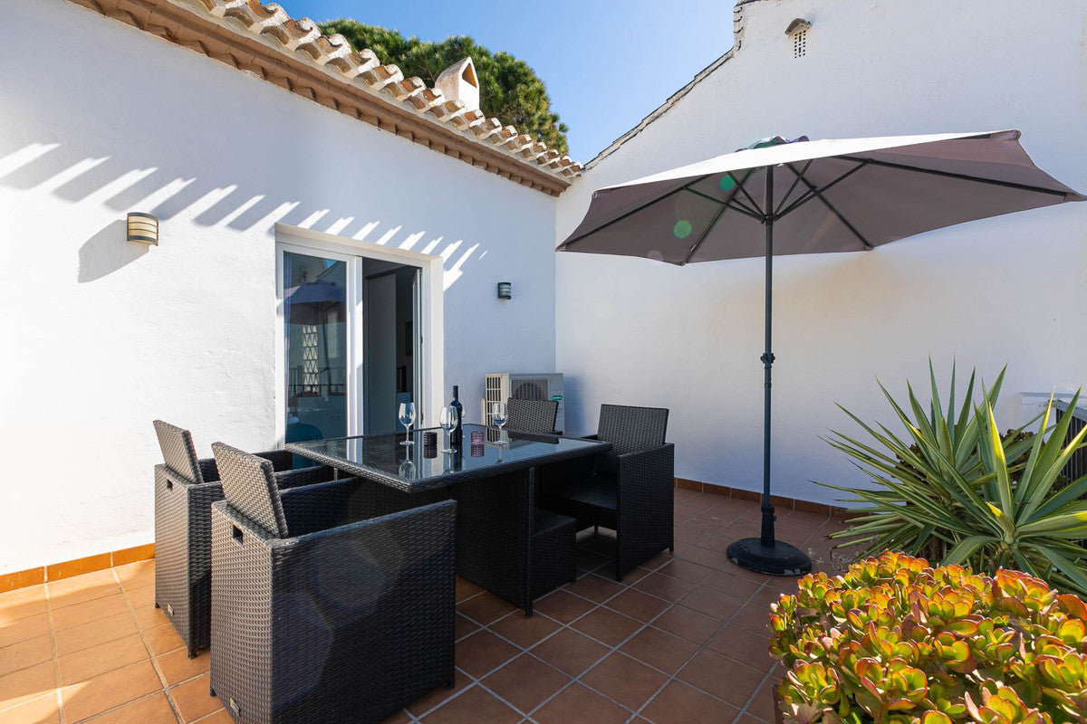 1 Bedroom Sea View Apartment, Calahonda