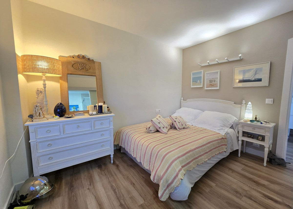 Stunning 3 Bedroom Penthouse, Calahonda