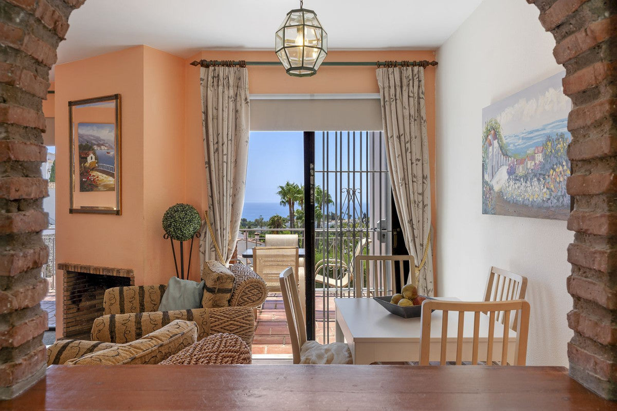 5 Bedroom Sea View Townhouse, in Calahonda, Mijas Costa
