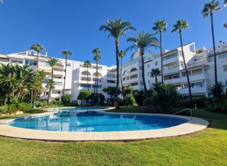 2 Bedroom Apartment, for sale in Nueva Atalaya, Estepona