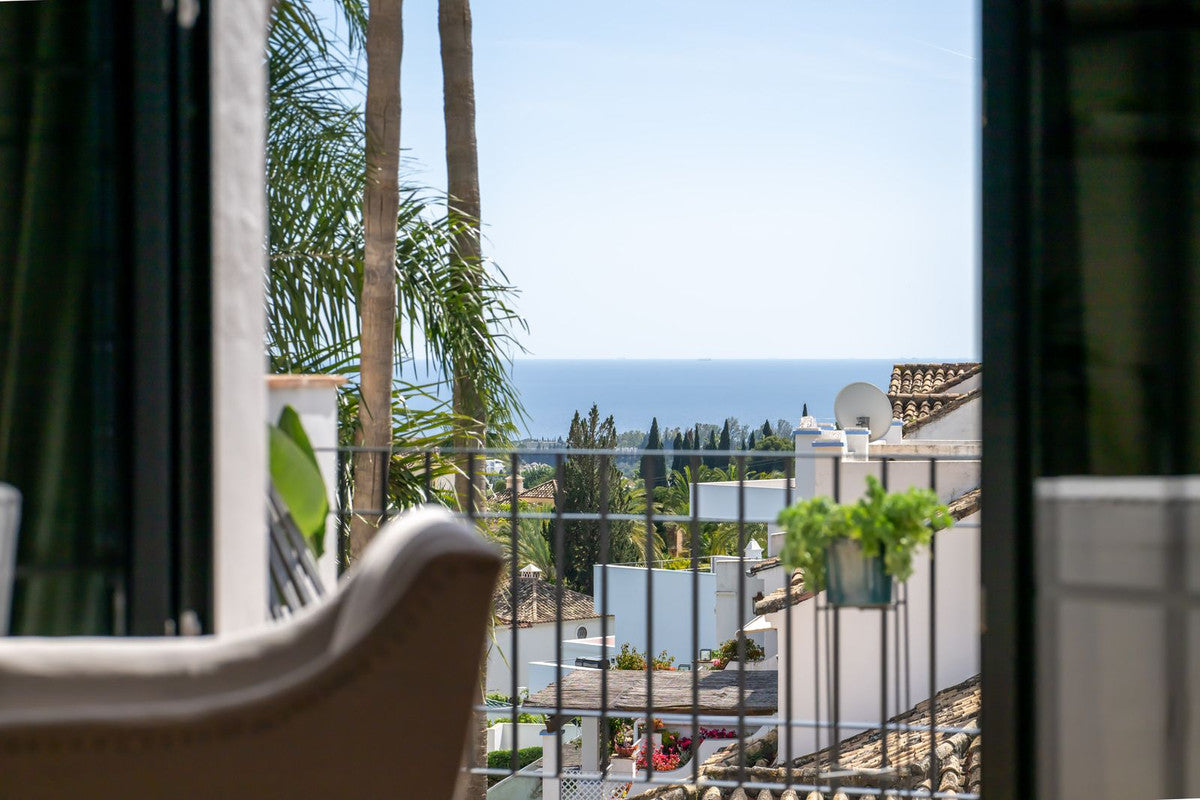 4 Bedroom Villa, Marbella's Golden Mile