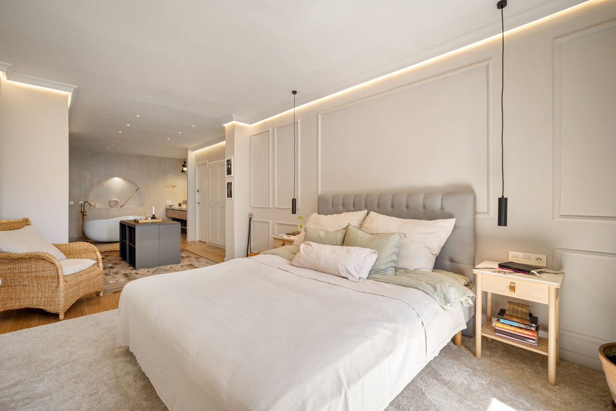 4 Bedroom Villa, Marbella's Golden Mile