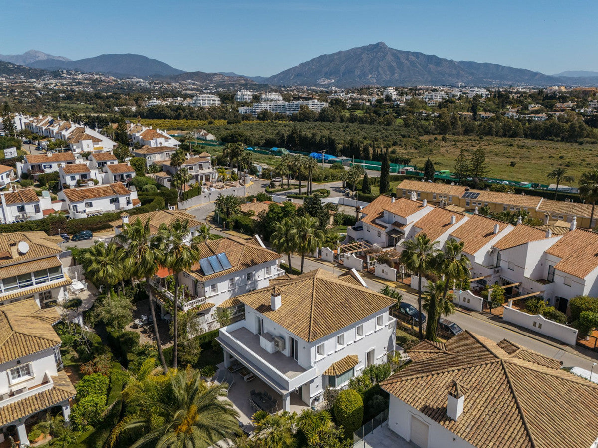 4 Bedroom Villa, Estepona
