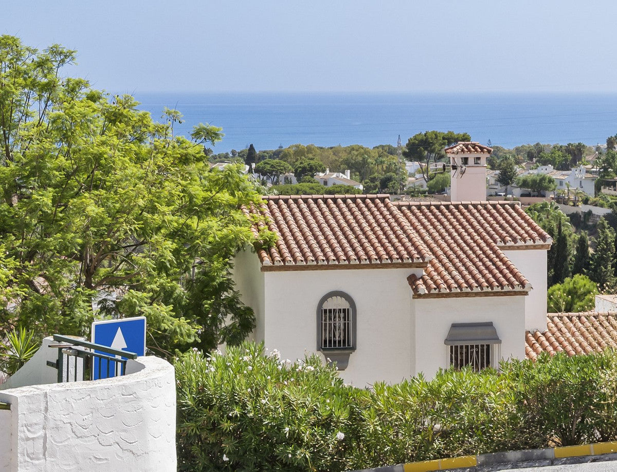 5 Bedroom Sea View Townhouse, in Calahonda, Mijas Costa