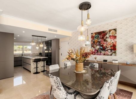 4 Bedroom Villa, in Nagüeles, Golden Mile, Marbella