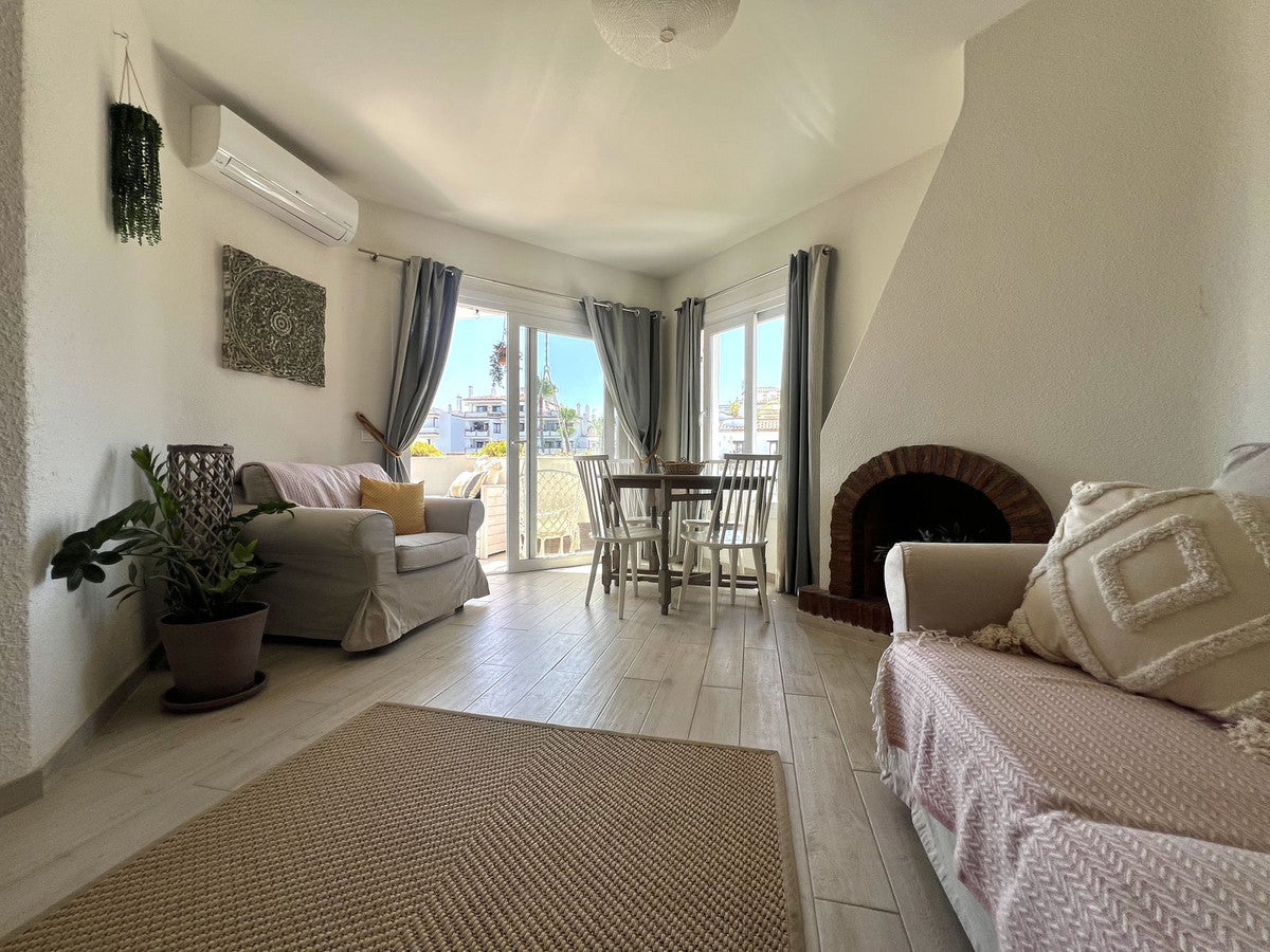 2 Bedroom Apartment in Calahonda