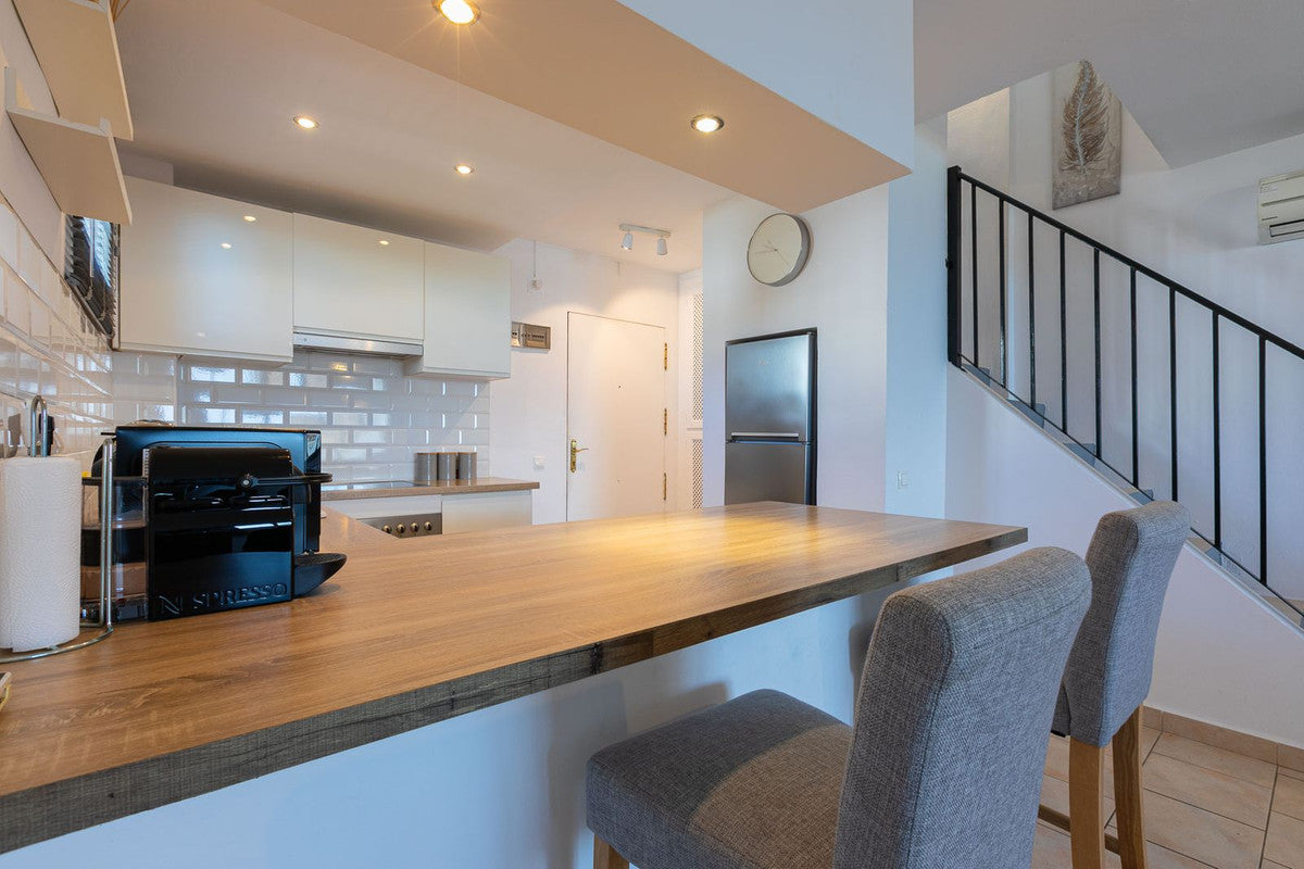 1 Bedroom Sea View Apartment, Calahonda