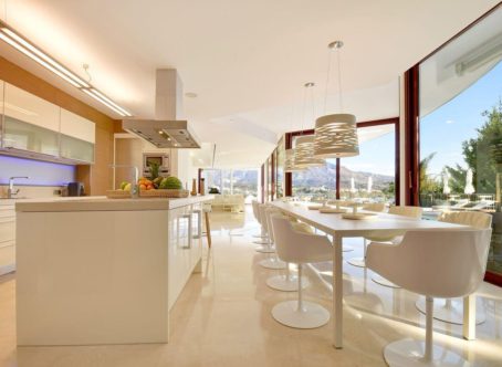 Magnificent 7 Bedroom Villa, Marbella